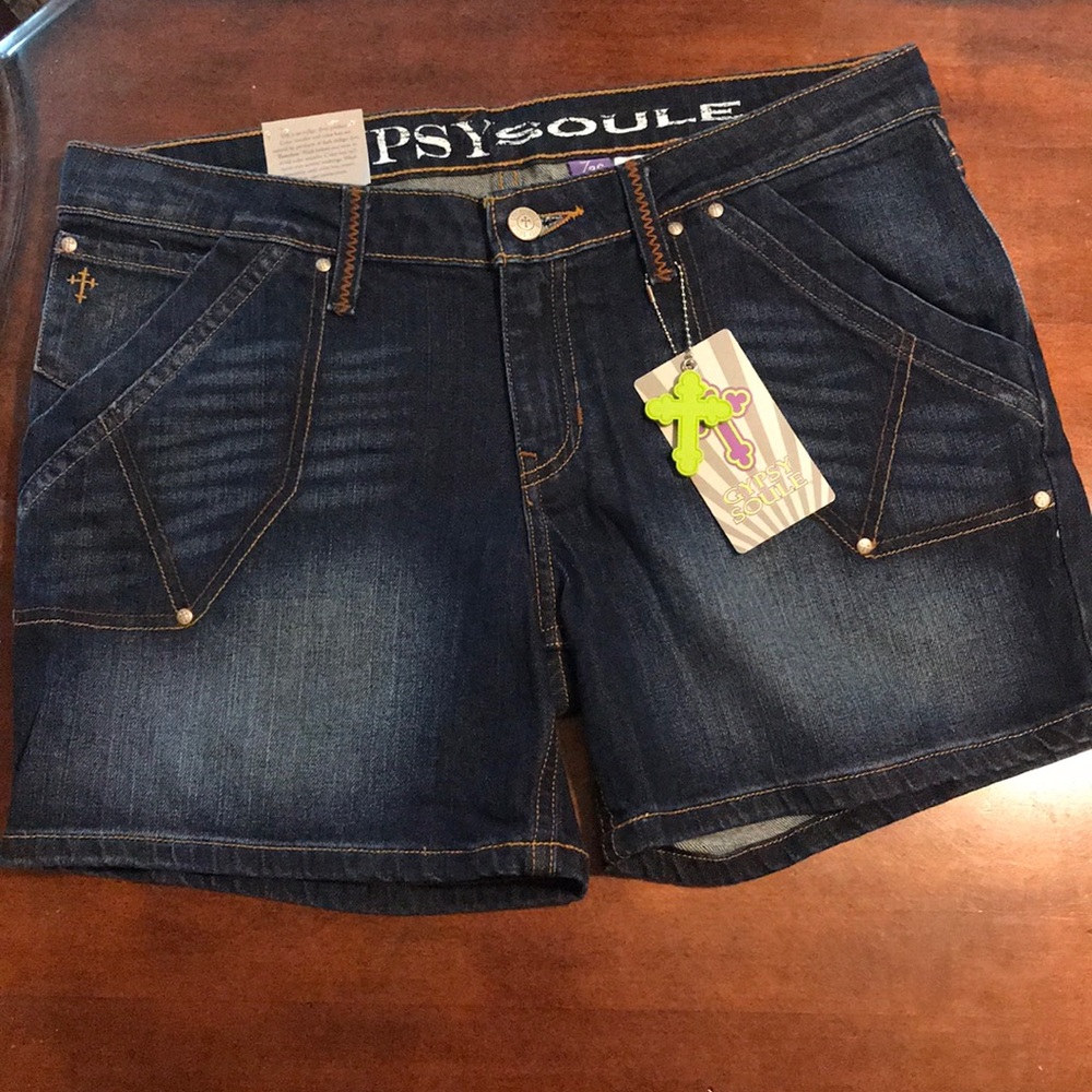Gypsy Soule - Size 8 shorts